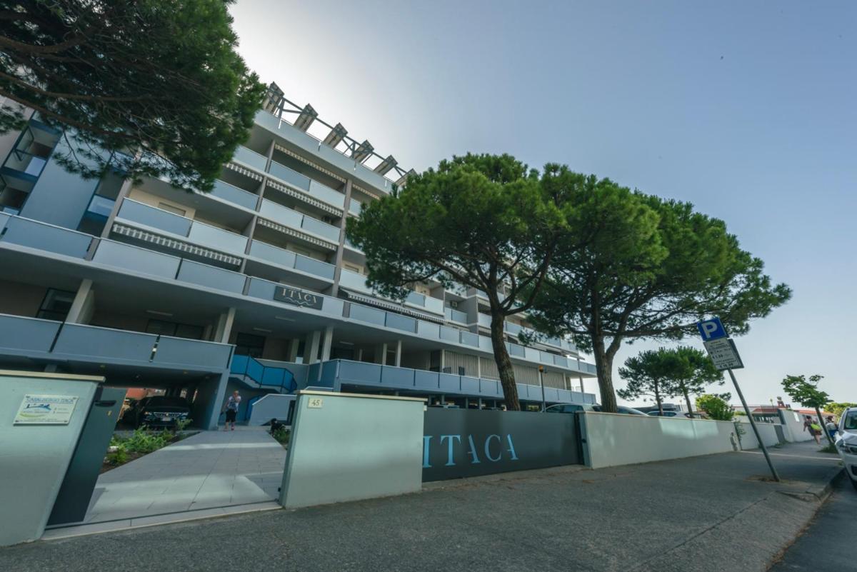 Residence Itaca Bibione Exterior foto
